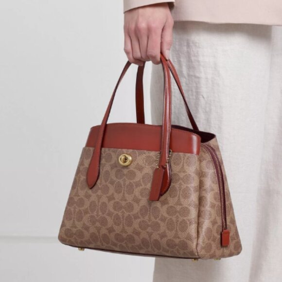 Lora Carryall 30 In Signature Canvas - Picture 3 of 7